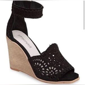 Jeffrey Campbell Women 7.5 Del Sol Black Ankle Strap Open Toe Wedge Wood Sandal